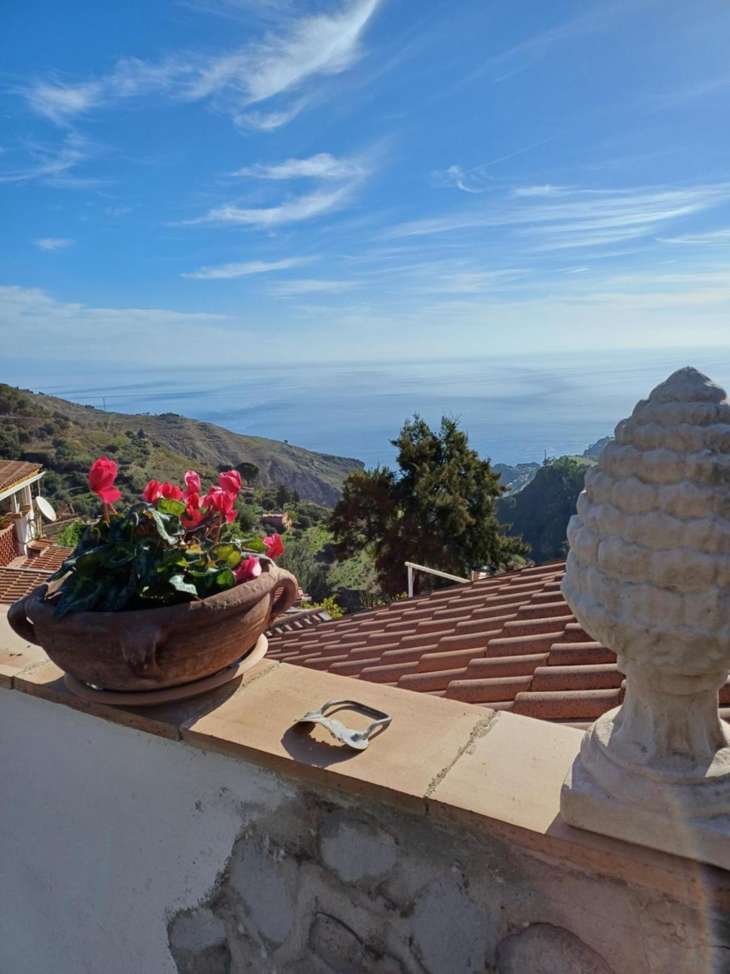 Casa Il Faro Villa Con Piscina Castelmola Exterior foto